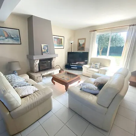 3 Etoiles A 400m De La Grande De Trestraou A - Ref 851 Villa Perros-Guirec
