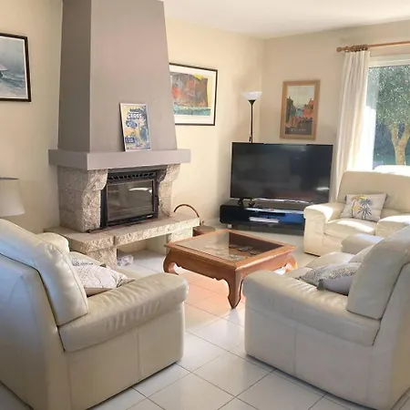 Villa 3 Etoiles A 400m De La Grande De Trestraou A - Ref 851 Perros-Guirec